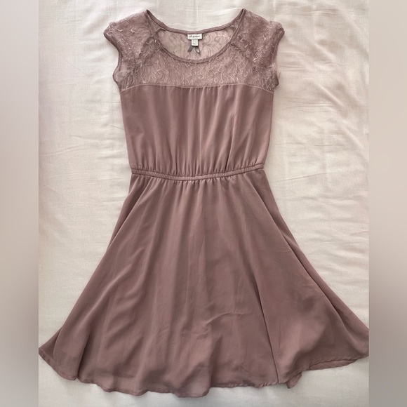 Dynamite - Lace dress - Picture 1 of 5